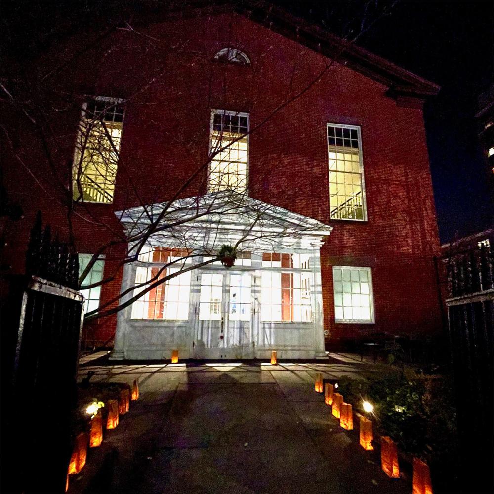 Brooklyn Meeting Night Luminaria 1200 Sq