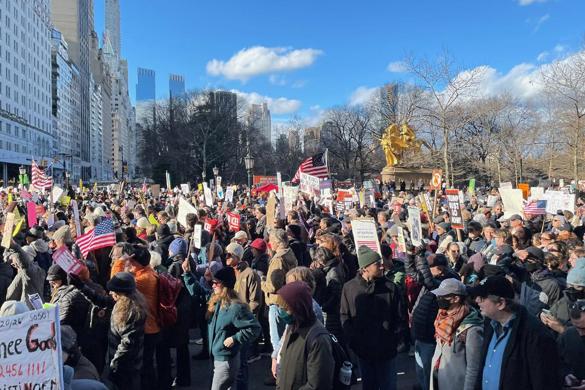 2026 01 General crowd at 60th and 5th Ave