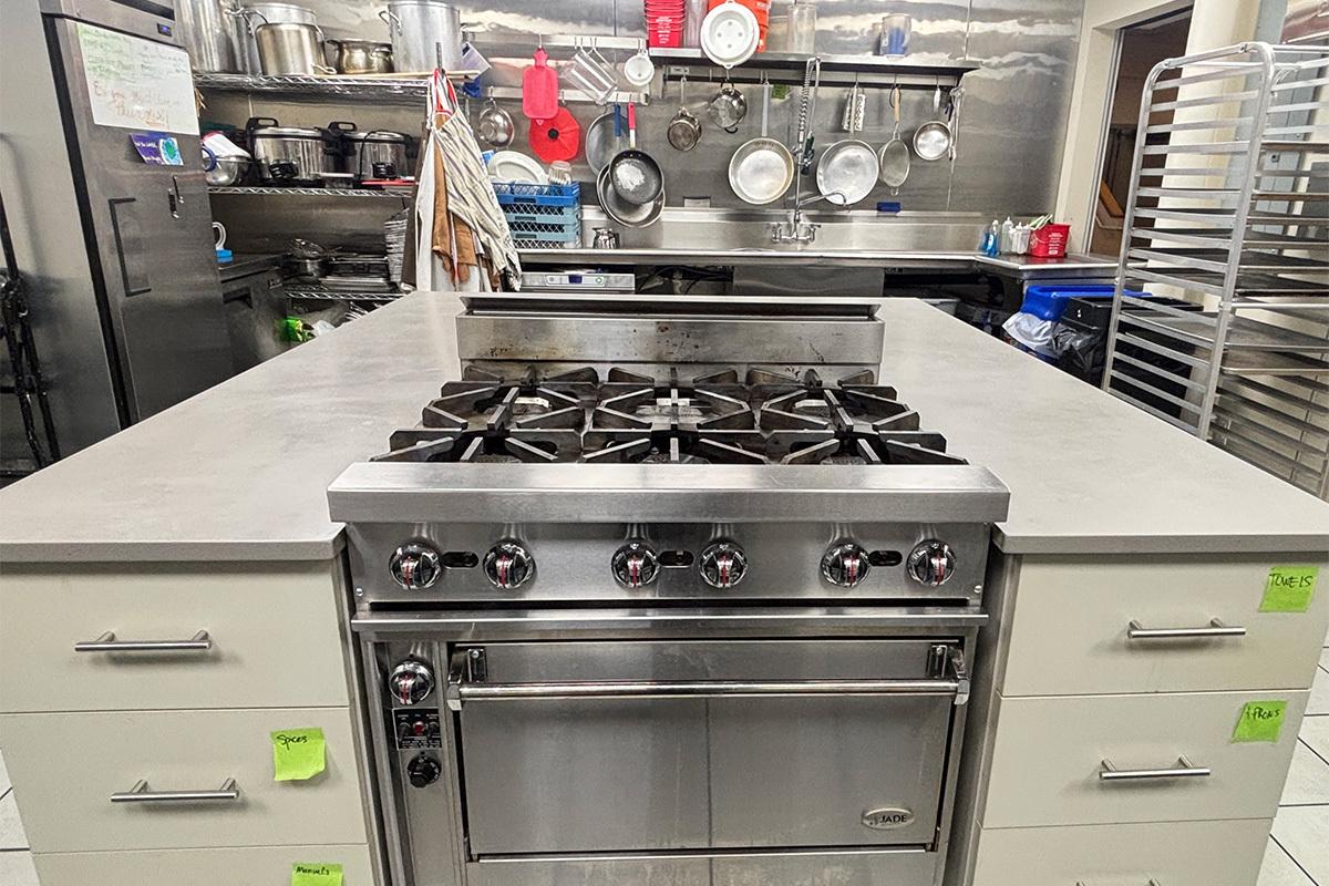 Brooklyn Kitchen stove 1200 800