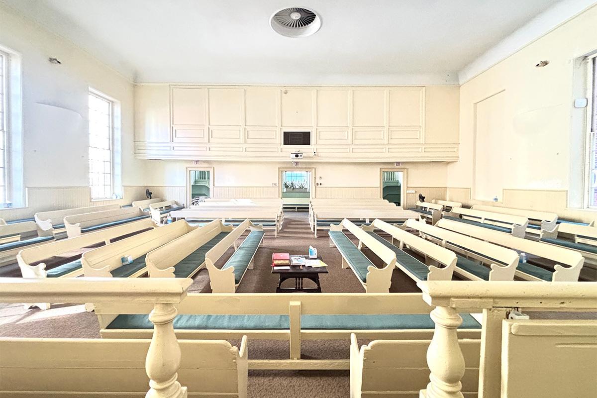 Brooklyn Meeting Room from behind facing bench 1200 800